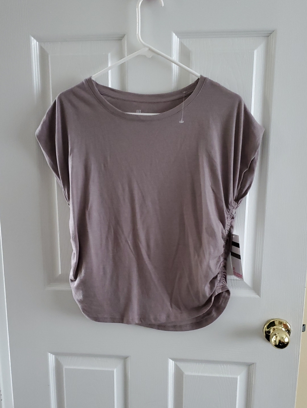 Casual Women's Side-Ruched Tee - Lavender Taupe